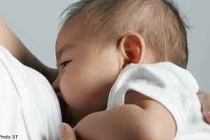Bú sữa mẹ, trẻ thông minh và giàu có hơn