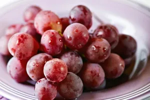 8 loại trái cây màu đỏ có lợi cho sức khoẻ tim mạch