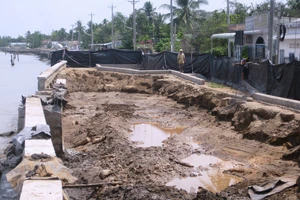Vụ sạt lở bờ kè sông Cần Thơ: Lại tiếp tục xảy ra sự cố