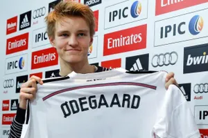 Nỗi buồn ngày lập kỷ lục châu Âu của Odegaard