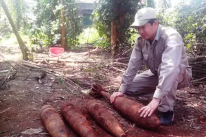 Phát hiện hầm pháo khi tìm hài cốt liệt sĩ 