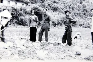 Vĩnh biệt ông Phó Bí thư ‘xé luật, phá rào’