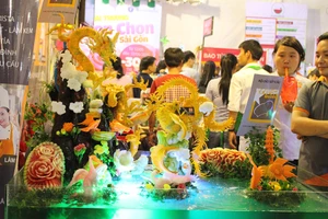 Dân sành ăn Sài Gòn thích thú với Liên hoan Ẩm thực 2015