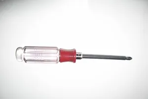 Bị vợ đánh, dùng tuốc vít kích điện đâm chết vợ 