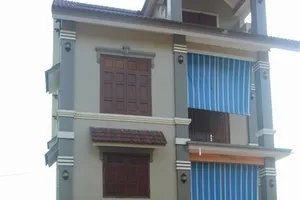 Bị bỏng xăng khi tranh quyền thừa kế nhà