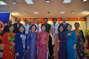 Ông Kiều Bình Chung tái đắc cử Bí thư Quận ủy quận Tân Bình