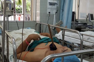 Trộm chó bắn tên vào ngực một dân phòng