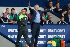 HLV Mourinho: Nếu rảnh, chúng tôi sẽ kiện!