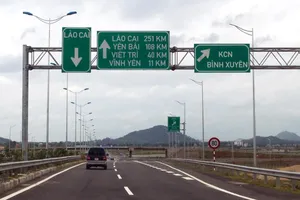 Cao tốc Nội Bài-Lào Cai phải dừng thu phí nếu không khắc phục được lún