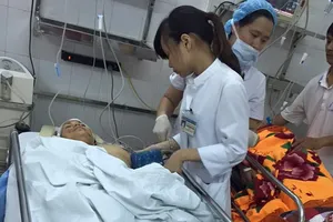 Sức khỏe các nạn nhân trong vụ sập nhà cổ ở Hà Nội đã tạm ổn 