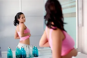 Càng nghĩ mình mập, càng dễ tăng cân