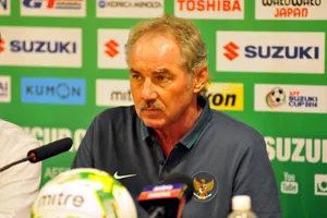 Thực hư chuyện HLV Riedl đã qua đời