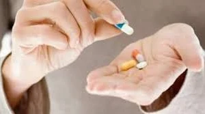 Ai không nên dùng thuốc pantoprazol?