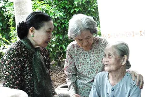 Gặp lại những tiểu thư Gia Định đi đánh Mỹ