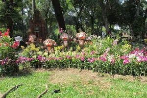 Rộn ràng khai mạc Hội hoa xuân Tết Bính Thân