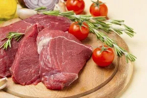 Ăn nhiều thịt đỏ khiến trẻ em gái dậy thì sớm