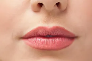 Năm dấu hiệu trên môi bạn không bao giờ nên bỏ qua