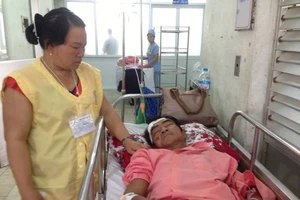 Ông Huỳnh Văn Nén bị té xe xuất huyết não, gãy xương đòn trái