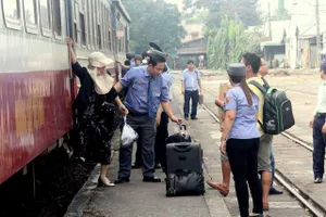 Chi tiết điều chỉnh lịch chạy tàu sau sự cố sập cầu Ghềnh