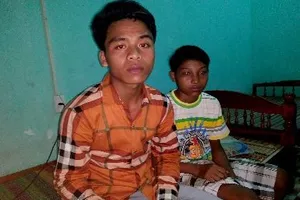 2 thiếu niên trốn khỏi bãi vàng vì lao động quá nặng nhọc