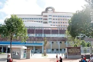 Bác sĩ chịu nhiều áp lực, thậm chí là từ báo chí 