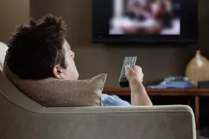 6 thói quen xấu gây đau cột sống cổ