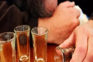 13 cách giải rượu, giảm đau đầu bằng thảo dược