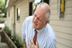 Video: Đề phòng đột quỵ ở người già khi trời trở lạnh