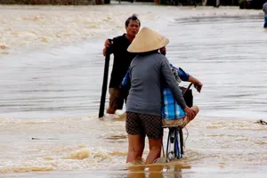 Quảng Nam lại oằn mình trong lũ