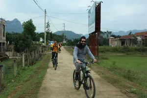 Đạo diễn Kong Skull Island trở lại Quảng Bình