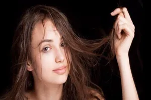 5 cách chăm sóc tóc sai lầm mà ai cũng tưởng đúng