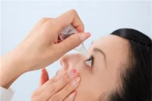 Bị đau mắt đỏ nên kiêng ăn gì?