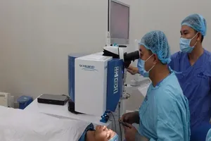 Bao nhiêu tiền một ca mổ mắt mà không chạm vào mắt?