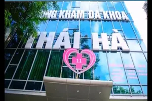 Đinh chỉ một BS Trung Quốc tại phòng khám sản khoa