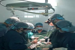 Lần đầu tiên mổ khối u gan lớn tại bệnh viện tuyến quận