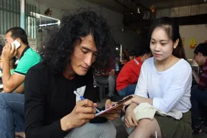 Thứ Bảy trao yêu thương của 'Anh tóc xù coffee'