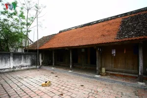 Cận cảnh ngôi nhà cổ 200 năm tuổi đẹp nhất xứ Thanh