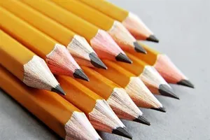 Nhập viện cấp cứu sau 2 ngày ăn toàn... bút chì