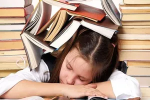 'Ba nói 9 điểm là làm xấu hổ cho ba con!'