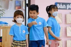 Học sinh đến trường có buộc phải đeo khẩu trang?