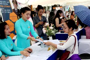 Ý kiến trái chiều về giới hạn giờ làm thêm của học sinh, sinh viên