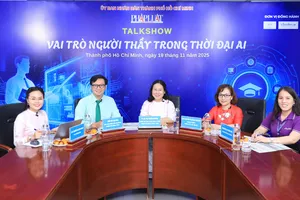 Các thầy cô tham dự talkshow “Vai trò người thầy trong thời đại AI” do báo Pháp Luật TP.HCM tổ chức. Ảnh: NGUYỆT NHI