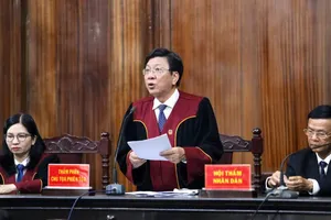 Thẩm quyền khởi tố vụ án của tòa và nguyên tắc suy đoán vô tội