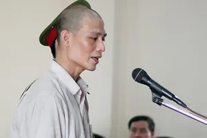 Vụ quan tài diễu phố: Một bị cáo liên tục kêu oan