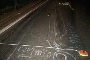 Ô tô lấn trái kéo lê nam thanh niên hơn 70m