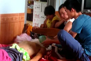 Trai làng phục trước cổng nhà đánh chết một thanh niên 