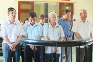 Giám đốc tuồn vốn nhà nước cho công ty gia đình hầu tòa