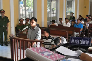 Vắng bị hại, tòa hoãn xử vụ dùng nhục hình ở Sóc Trăng