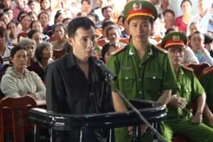 Án tử cho kẻ phóng hỏa đốt chết ba người trong gia đình 