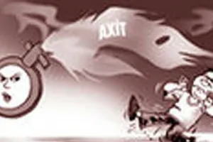 Tạt axit vào tình cũ